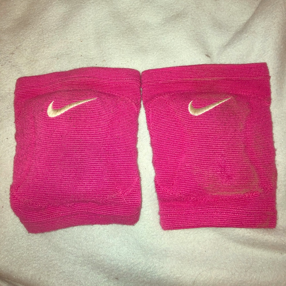 Nike volleyball knee pads
